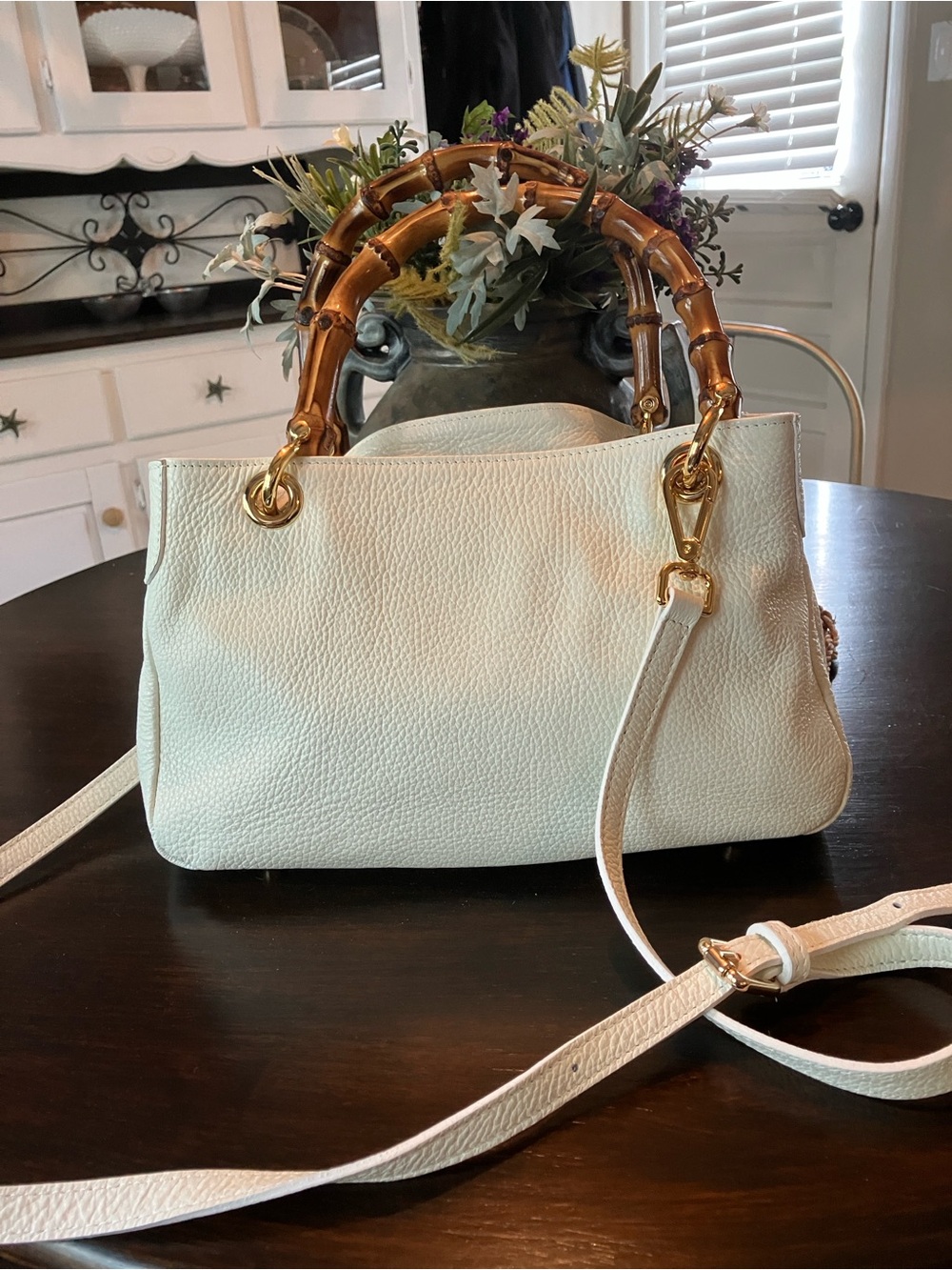 Uno Alla Volta White Leather Bag With Bamboo Handles